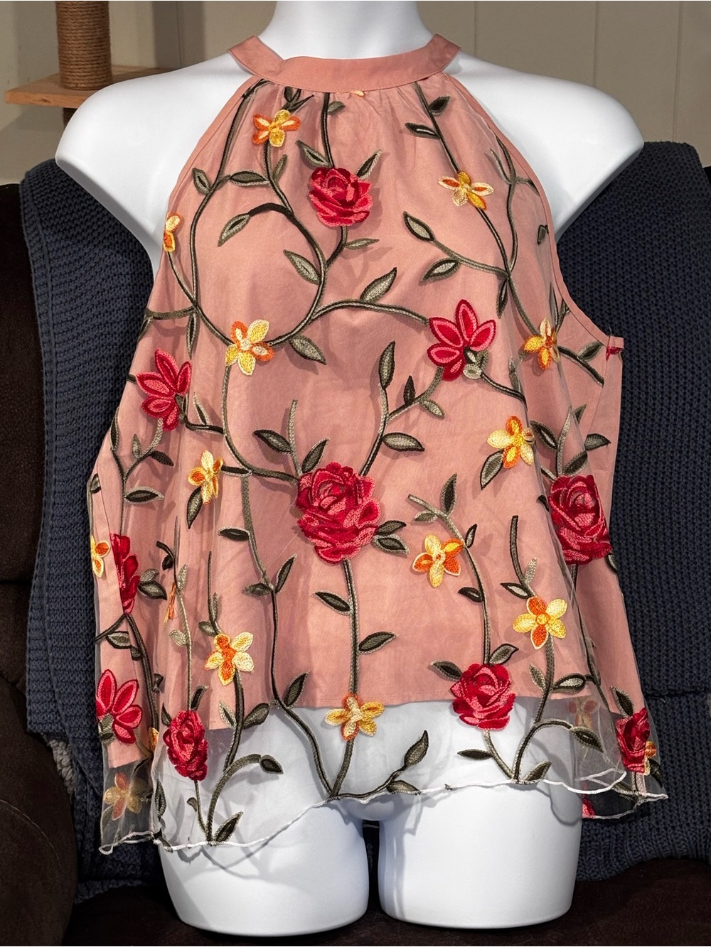 SHEIN Pink Embroidered Floral Halter Camisole